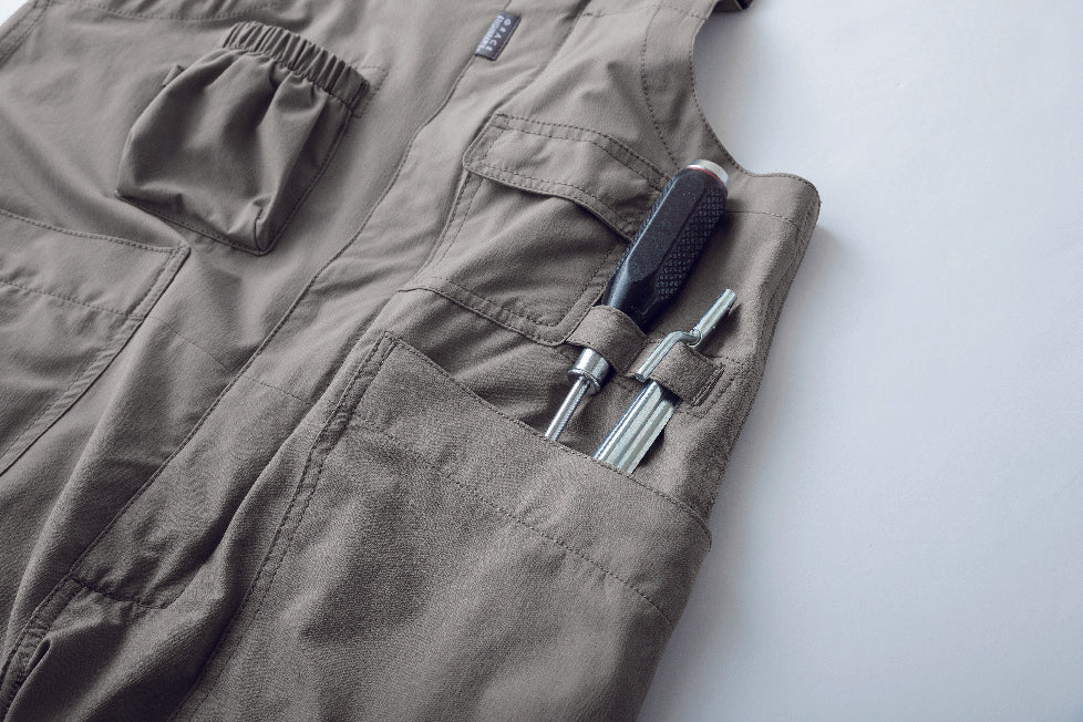 【軽やか＆涼感快適】最強オーバーオール｜街でもアウトドアでも活躍するトイレ快適デザイン