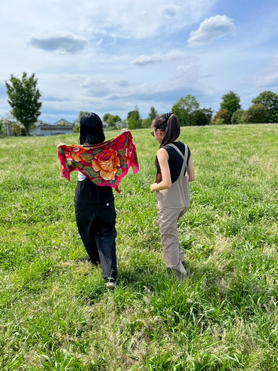 【軽やか＆涼感快適】最強オーバーオール｜街でもアウトドアでも活躍するトイレ快適デザイン